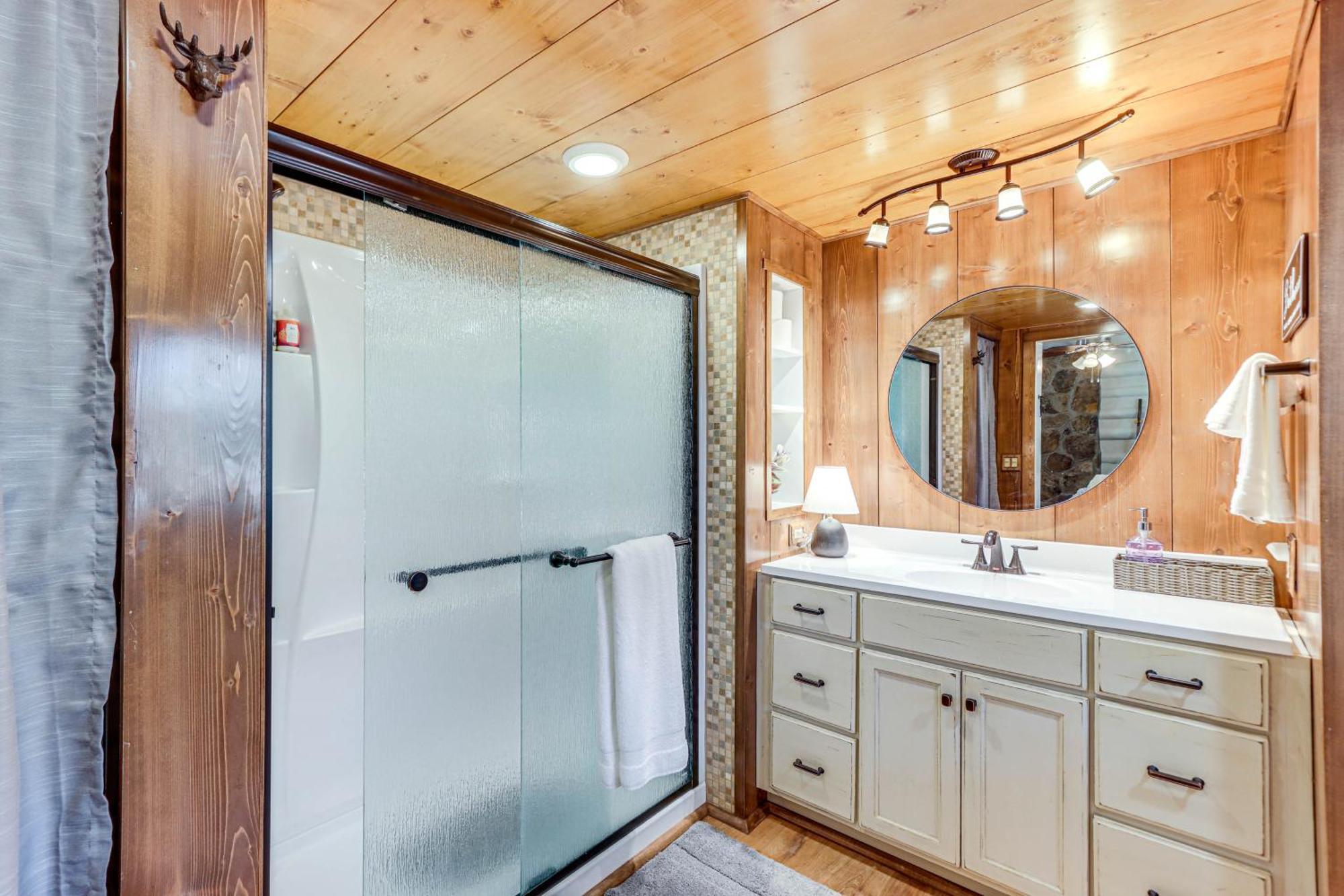Dog-Friendly Hiawassee Cabin With Decks And Fire Pit! Exterior foto